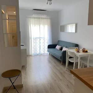 https://lovely-victoria-acogedor-y-centrico.hotelsinnerja.org